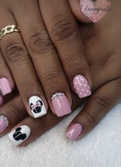 Simple Mickey Mouse Nails, Disney Nails With Rhinestones, Minimal Disney Nails, Pink And White Disney Nails, Light Pink Disney Nails, Dumbo Nails Disney, Short Minnie Mouse Nails, Daisy Duck Nails, Pink Minnie Mouse Nails