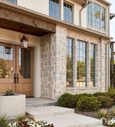 Stone Facade Front Porch, Light Stone Exterior, Stone Exterior Home Entrance, Light Colored Stone Exterior, Light Brick And Stone Exterior, Stone With Brick Exterior, Stone Entryway Exterior, Beige Stone Exterior House, Cream Stone House Exterior
