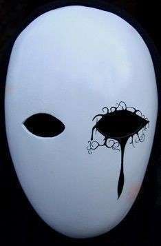 Cool Mask Design, Simple Mask, White Mask Design, White Mask Design Ideas, Cool Masks Designs Ideas Anime, Blank Mask Drawing, White Mask Ideas, Blank Mask Design, Cool Masks Designs Ideas