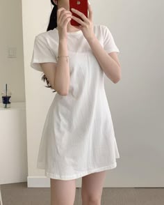Cute White Lounge Dress, White Summer Sleepwear With Crew Neck, Aesthetic Dresses Casual Korean, Korean Home Outfit, Sleepwear Korean Style, Korean Home Wear, Korean Nightdress, Korean Outfits Homewear, House Clothes Comfy Korean