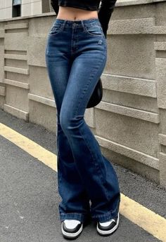 Boot Cut Flare Jeans, Trendy Blue Flare Jeans, Trendy Fitted Blue Flare Jeans, Blue Baggy Flare Jeans With Pockets, Flared Pants Aesthetic, Flare Pants Outfit Aesthetic, Aesthetic Flare Jeans, Fitted Jeans, Everyday Fitted Full-length Flare Jeans