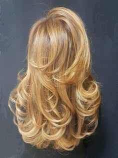 90layers Hair, Honeyblonde Hair, Blond Honey Hair, Dark Blonde Hair Curly, Syrup Blonde, Warm Honey Blonde Hair Balayage, Honey Blonde Layered Hair, Honey Blonde Hair With Highlights, Hair Blonde Layers