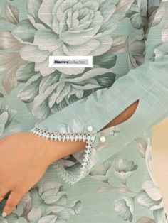 Arm Design Of Suit, Full Sleeves Baju Design, Full Sleeves Design For Kurti, Sleeves Disign, Arm Stitching Design, Full Hand Sleeves Design, Arm Design Suit, Sleeves Designs For Suit, Suit Arm Designs