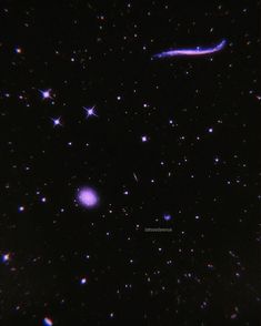 an image of some stars in the night sky