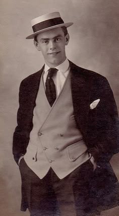 1910 Fashion, 1920s Mens Fashion, Fashion 1910, 1900s Fashion, 1920 Fashion, 1910s Fashion, Fashion 1900, Moustaches, Vintage Mens Fashion