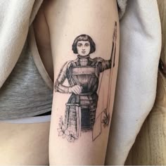 Joan Of Arc Back Tattoo, Women Knight Tattoo, Joan Of Art Tattoo, Joan Of Arc Art Tattoo, Joan Of Arc Tattoo Minimalist, Woman Knight Tattoo, Tattoo Joan Of Arc, Medieval Woman Tattoo, Joan Of Arc Tattoo Outline