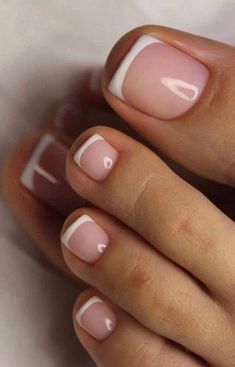 French Toed, Nails French Pedicure, French Tip On Short Toe Nails, French Toe Nails Designs, Feet French Tips, French Tip Nails Toe, Gel French Tip Pedicure, French Nail Toes, French Top Pedicure
