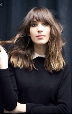 Alexa Chung hair/fringe Mid Length Brown Hair With Fringe, Brunette Mid Length Hair With Fringe, Long Bob Pony, Alexa Chung Bangs, Full Fringe Shoulder Length Hair, Bangs Alexa Chung, Lob With Heavy Bangs, Alexa Chung Hair Bangs, Dakota Johnson Hair Bangs Long