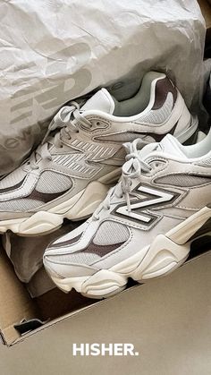 Discover the perfect blend of comfort and style with the New Balance 9060 sneakers. Engineered for performance and designed to elevate your look, these sneakers are a must-have for any wardrobe. Explore the latest trends in footwear and step into luxury with New Balance. #NewBalance #SneakerStyle #ComfortFootwear #FashionForward #Athleisure #Sneakers #Footwear #Fashion #Style #Comfort Tenis New Balance Mujer, Nb Sneakers, New Balance Outfit, Pretty Shoes Sneakers, Shoe Wishlist, Tendances Mode Automne, Stunning Shoes, Sneakers Femme, Aesthetic Shoes