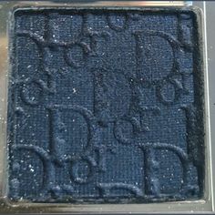 #navyblue#makeup#eyeshadow#dior#lanadelrey#coquette #inspo#fashion#giftideasforher#thatgirlmakeup#mycore#aesthetic#vibe Navy Eyeshadow, Navy Blue Eyeshadow, Dior Eyeshadow Palette, Playlist Names Ideas, Eyeshadow Pans, Makeup Pallets, Blue Eyeshadow, Homescreen Wallpaper, Character Aesthetic