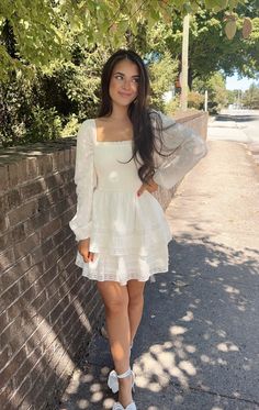 Picture Day Dresses, Court Warming Dress, Short People Dresses, Graduation Dresses For Teens, Dresses For Graduation Party, Cute Dresses Graduation, Semi Formal Dress Women, Cute Dresses For A Dance, Short Dress With Puffy Sleeves