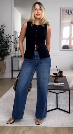 Figure 8 Body Type Outfits, Casual Girls Dinner Outfit, Mid 20s Fashion Outfits Classy, Size 6/8 Outfits, 30 Fashion For Women, Outfit For Square Body Shape, Basic Outfits For Work, Button Top Outfit, Large Bust Small Frame Outfits