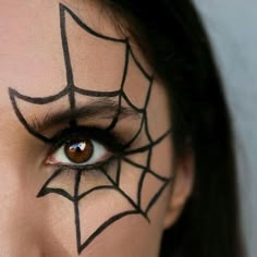 Halloween Målning, Smashbox Cosmetics, Halloween Eye Makeup, Halloween Makeup Inspiration, Halloween Eyes, Face Painting Halloween, Halloween Makeup Looks, Halloween Deco, Up Halloween
