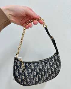 Dior Small Purse, Dior Shoulder Purse, Old Dior Bags, 90s Dior Bag, Luxury Pre-owned Shoulder Bag For Everyday Use, Iconic Vintage Dior Bags, Vintage Dior Baguette Bag, Shoulder Bag Dior, Designer Small Bags