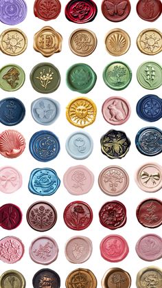 many different colored waxs are arranged in rows