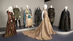 "Game of Thrones" costume at FIDM Museum Game Of Thrones Gowns Inspiration, Got Dresses Game Of Thrones, Game Of Thrones Gowns, Best Game Of Thrones Outfits, Game Of Thrones Attire, Narnia Armour, Game Of Thrones Costume Design, Game Of Thrones Wardrobe, Narnia Wardrobe Real