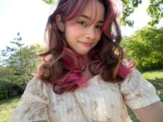 Hair Dye Ideas With Brown Hair, Dyed Hair Pink And Brown, Pink Hair Brown, Brown With Pink Money Piece, Pink And Light Brown Hair, Brown With Pink Hair, Brown Hair Dyed Pink, Pink And Brown Hair Dye, Pink Hair Without Bleach