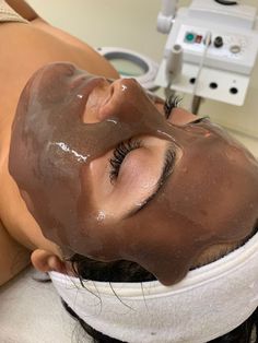 #skincare #facemask #selfcare Beauty Therapy Aesthetic, Esthetician License Aesthetic, Successful Esthetician Aesthetic, Esthetician Pictures, Jelly Mask Aesthetic, 2025 Vision Board Esthetician, Esthetician Career Goals, Esthetician Student, Graduate Esthetician School