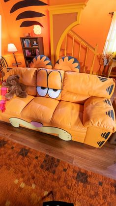 a couch made to look like garfield the cat