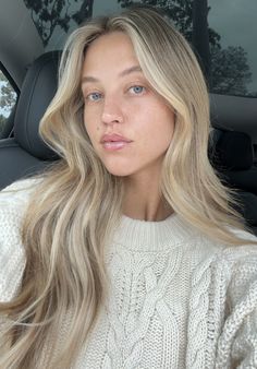 Blonde Hair Color Ideas Natural Looking, Best Blonde Shade For Pale Skin, Cool Blonde Hair Highlights, Soft Blonde Aesthetic, Fair Skin And Blonde Hair, Dementional Blonde, Blonde Highlights Winter, Aspen Blonde, Cool Tone Natural Blonde