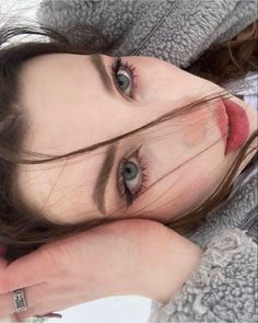 Makeup Looks Winter, I Am Cold, Cold Girl, Winter Makeup, Girls Makeup, Aesthetic Makeup, Pretty Makeup, Cute Makeup, Makeup Trends