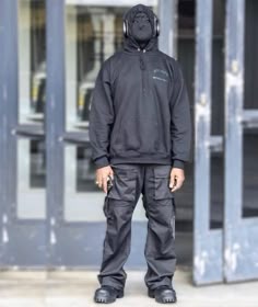 Kanye West Bear, Kanye West Outfits, Kanye West Style, Yeezy Fashion, Kanye Fashion, Yeezy Outfit, Minimal Streetwear, Weird Fashion, Archive Fashion