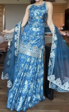 Indian Bridesmaid Dresses, Female Clothes Outfits, Lehenga Saree Design, Fancy Sarees Party Wear, Unique Blouse Designs, Traditional Indian Outfits, Dress Indian Style, Boutique Dress Designs, Fancy Dress Design