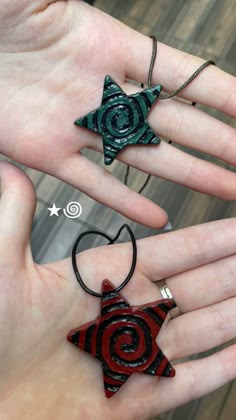 Clay Diy Projects, Cute Clay, Clay Art Projects, Sztuka I Rękodzieło, Fun Easy Crafts, Funky Jewelry, Diy Clay Crafts, Clay Charms, Diy Crafts Jewelry