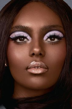 Modern 60’s eye makeup with glossy nude lip Eye Makeup 1960s, 1961 Makeup, Modern 60s Makeup, 80s Inspired Makeup Natural, Retro 70s Makeup, 70s Makeup Hooded Eyes, 60s Style Makeup, 60’s Eye Makeup, 60s Cat Eye Makeup