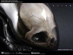 an alien head is shown in this advertisement for the film alien hunter, which has been released