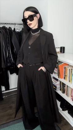 Business Goth Outfits, Goth Chic Outfits, Corp Goth Outfits, Smart Goth, Goth Ootd, Professional Goth, Business Casual Goth Coats & Jackets, Corporate Goth Outfits, Business Goth