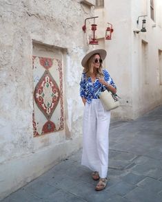 Covered Beach Outfit, Beach Pants Outfit Ideas, Outfits To Wear In Goa For Women, Modest Beach Outfit Ideas, Outfit Ideas For Goa Women, Beach Outfit Conservative Style, What To Wear In Goa Outfits For Women, What To Wear In Goa Outfits For Women Summer, Ootd For Beach Style