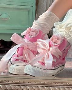 Pink Kawaii Aesthetic, Cupid Aesthetic Outfit, Ginger Breadhouse Ever After High Aesthetic, Witch Aesthetic Pink, Kawaii Shoes, Fancy Shoes, Aesthetic Shoes, Girly Shoes, Kawaii Clothes