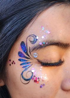 Glitter Face Makeup, Kids Face Painting Easy, Eye Face Painting, Glitter Face Paint, Festival Face Paint, Festival Makeup Glitter, Face Painting Tutorials, Sparkly Makeup, Festival Face