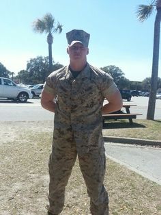Usmc Uniform, Us Marines Outfit, Marine Corps Suit, Jarhead Uniform, Marine Men, Marine Muscle, Marines Military Uniform, Marine Uniform Men, Marine Men In Uniform