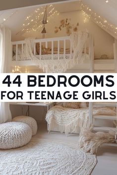 🌟 Explore our teenage girl bedroom ideas for your dream room! Embrace blue and olive green aesthetics, vintage and retro designs, and boho tapestries. Add beachy vibes, cute black accents, and Korean-inspired decor. Get creative with DIY projects to make your space uniquely yours. 🛏✨ Upper Bed Design, Pottery Barn Teen Room Ideas, Bedroom Decor Teenage Girl, Aethstetic Bedroom Ideas, Teenage Room Makeover Ideas, Bedroom Decor Pastel, Trendy Teenage Bedrooms, Preteen Room Ideas, Loft Bedroom Ideas Aesthetic