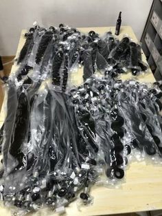 Hair Company Aesthetic, Hair Influencer Aesthetic, Hair Influencer, Hair Business Vision Board, Bundles Business, Wig Business Aesthetic, Hair Business Aesthetic, Hair Business Photoshoot Ideas, Selling Hair Business Aesthetic