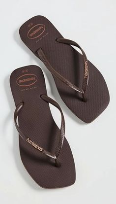 Brown Flip Flops For Summer Outings And Beach Season, Women's Flip Flops, Beach Slippers Women, Summer Flip-flops For Women, Flip Flops For Women, Classic Brown Flip Flops For Beach, Trendy Flip-flops For Women, Summer Shoes 2025, Classic Brown Open Toe Flip Flops