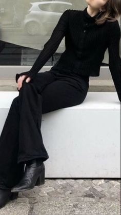 Goth Corporate Outfit, Black Slacks Outfit Aesthetic, Black Work Clothes Aesthetic, Corporate Goth Outfits Aesthetic, Sade Aesthetic Clothes, Sade Aesthetic Outfit Casual, Corporate Goth Outfits, Black Outfit Work, Sade Aesthetic Outfit Ideas