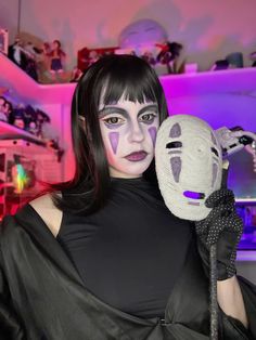 #fyp #makeup #creativemakeup #cosplay #ghibli #spiritedaway #noface #ghiblimakeup Spirited Away Makeup, No Face Cosplay Makeup, Ghibli Makeup, Studio Ghibli Makeup, Studio Ghibli Makeup Look, No Face Spirited Away Makeup, Studio Ghibli Inspired Makeup, No Face Makeup Ghibli, Easy Studio Ghibli Cosplay