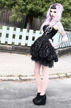 . Pastel Goth Formal Dresses, Pastel Goth Prom Dress, Pastel Goth Dress Formal, Pastel Goth Dress Prom, Spring Pastel Goth Fitted Dress, Pastel Goth Dress, Goth Princess, Lolita Gothic, Gothic Lolita Kuromi