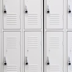 Aomine Kuroko, Isak & Even, Thirteen Reasons Why, Betty Cooper, Stranger Things Aesthetic, Locker Room, Life Is Strange, White Aesthetic, Scream