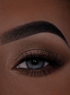 Brown Eyeshadow Inspo, Hoco Makeup Ideas For Black Dress, Brown Homecoming Makeup, Prom Makeup Brown Eyeshadow, Black Hoco Makeup, Dark Hoco Makeup, Black Hoco Eyeshadow, Brown Prom Eyeshadow, Prom Makeup For Blue Eyes