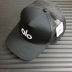 ALO Yoga off-duty hat for men and women