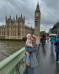 London 🇬🇧part 1 #london #london_city_photo #londoncity #uk #vacation London Mom Aesthetic, British Family Aesthetic, London Family Photos, London Baby Joey, Family Trip To London, London Family Vacation, London With Family, London With Toddler, London Life Aesthetic