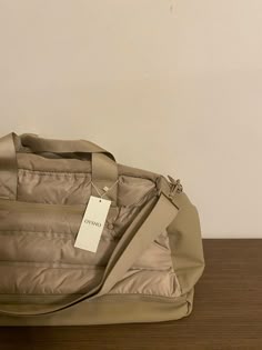 Beachy Beige Travel Bags, Sporty Beige Gym Bag For Everyday, Vintage Gym Bag Collection, Beige Gym Bag, Functional Beige Rectangular Gym Bag, On-the-go Large Capacity Beige Duffle Bag, Gym Duffle Bag Aesthetic, Gym Bag Aesthetic Girl, Gym Bags Aesthetic