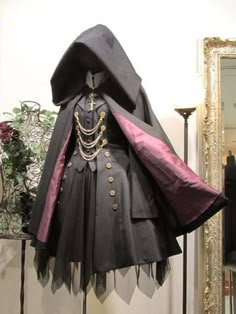 Cloak Outfit Aesthetic, Fantasy Cloak Outfit, Fantasy Doctor Outfit, Fantasy Outfit With Cloak, Cloak Outfit Ideas, Fantasy Victorian Outfits, Luxury Victorian Dress For Larp, Anime Cloak Outfit, Witch Uniform