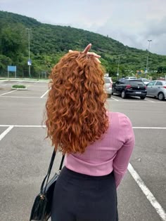 Natural Ginger, Ginger Wavy Hair, Ginger Hair Wavy, Wavy Ginger Hair, Wavy Hair Ginger, Long Curly Auburn Hair, Curly Hair Orange, Orange Wavy Hair, Cooper Red Curly Hair