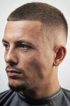Top 31 Attractive Buzz Cut Hairstyles for Men 15 Buzz Cut Tapak 3, Taperfade Buzzcut, Buxx Cut, Buzz Cut With Skin Fade, Skin Fade Buzz Cut, Boxer Cut, Zero Fade, Short Hair Skin Fade, Buzz Cut Styles Men