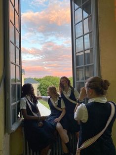 English Friends, Prestigious School Aesthetic, Uniform Private School, Posh Private School Aesthetic, Private School Uniform, British Boarding School Aesthetic, French Boarding School Aesthetic, British Private School Aesthetic, British High School Aesthetic